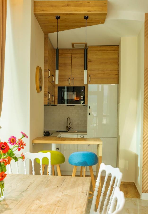 Entire Flat With City Skyline View - Two Bedrooms Batumi Exterior foto